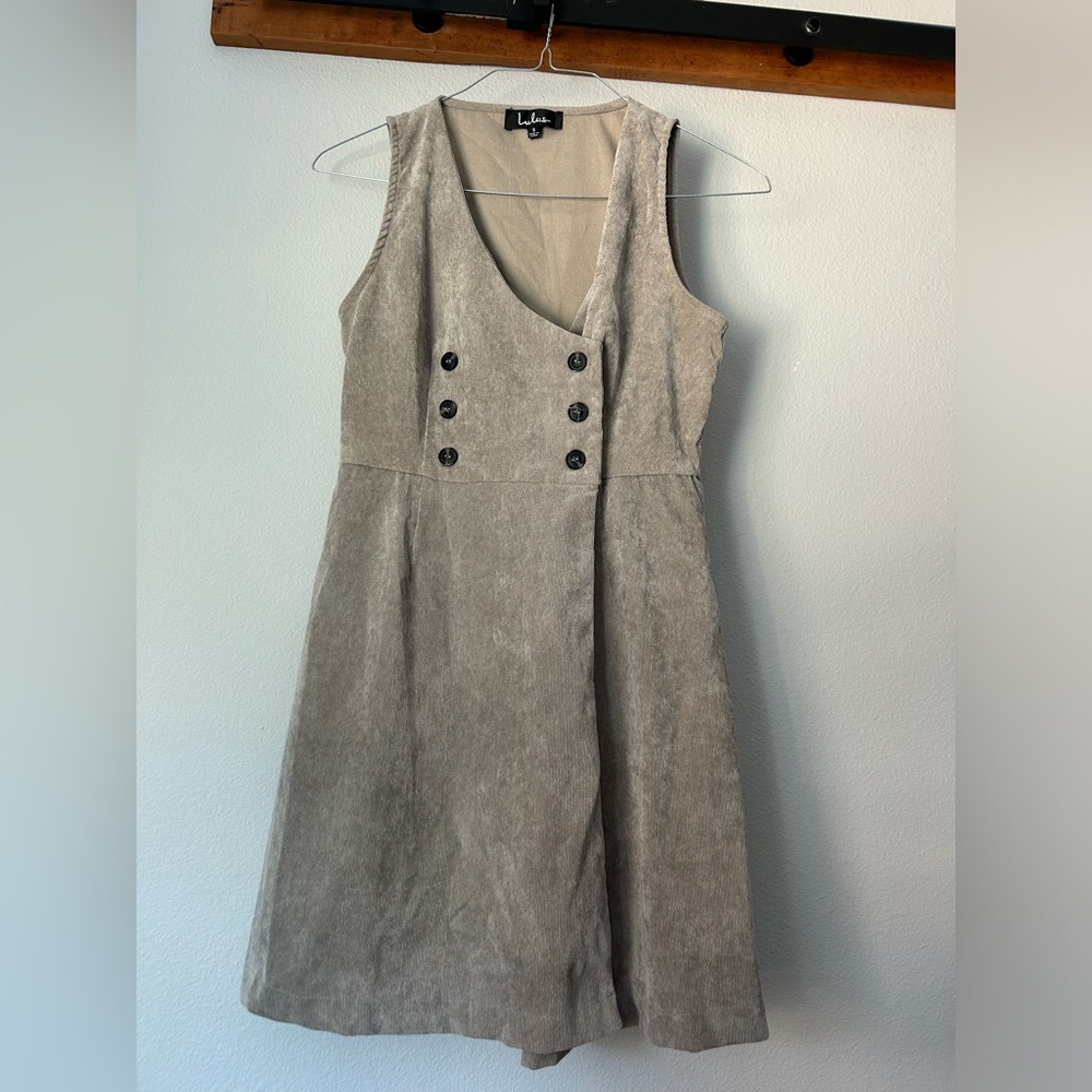 Lulu’s corduroy dress